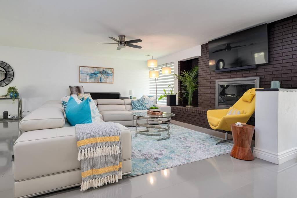 Uf Sunshine House - Patio & Bbq - Chef Kitchen - Ev Car Station - Upscale Neighborhood! Villa Gainesville Exterior photo
